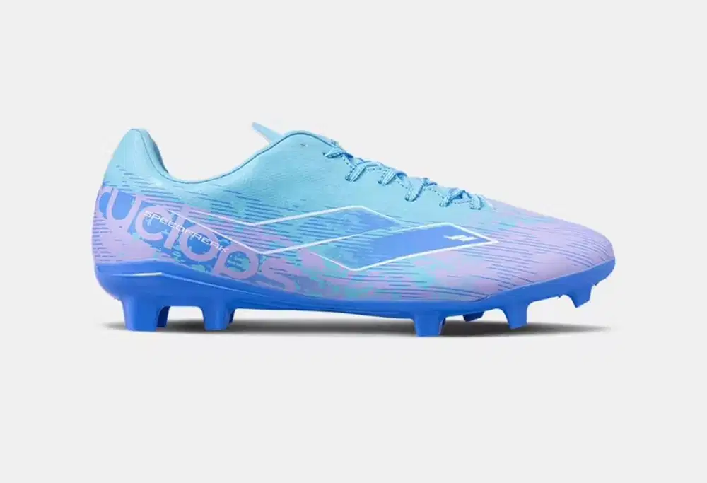 Sepatu Bola Ortuseight