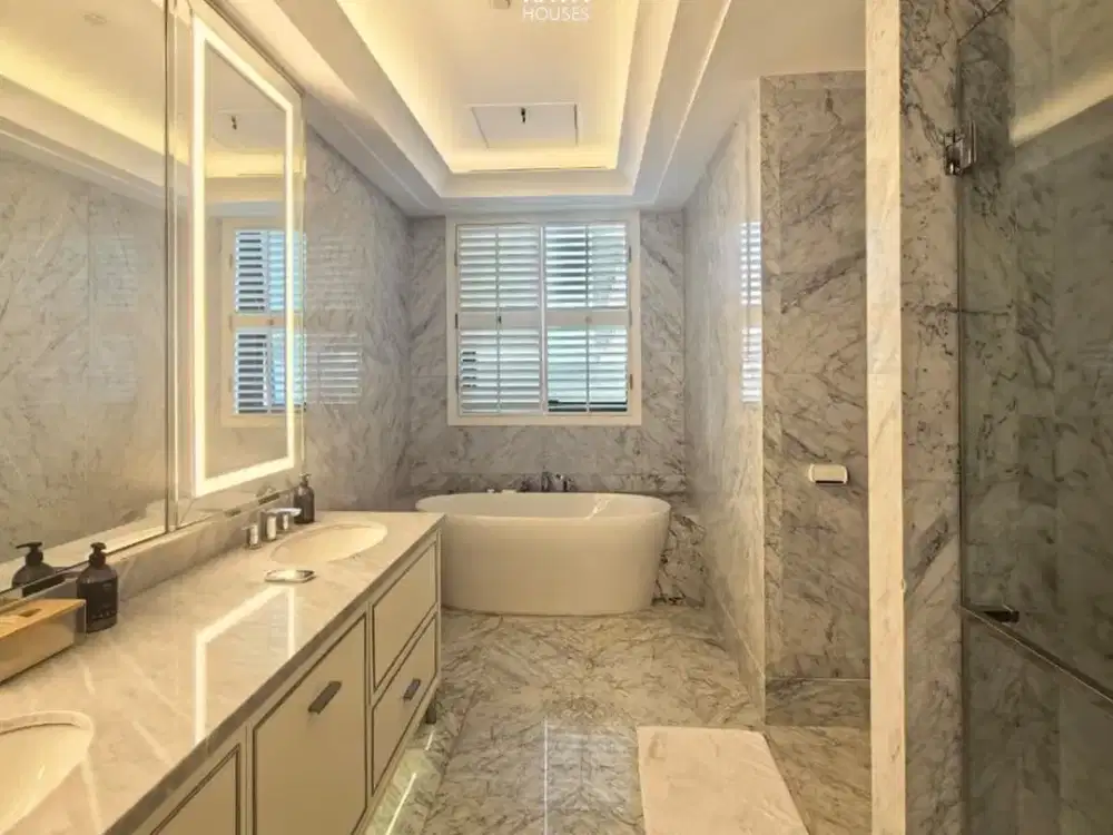 Dijual Apt The St. Regis Jakarta 355m² 3BR+1 Maid, Full Furnished 21M
