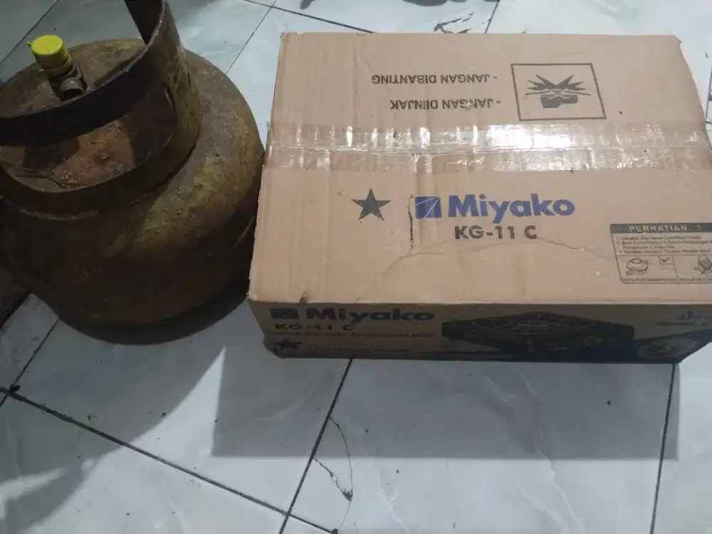 Sepaket tabung gas dan kompor 1 tungku merk Miyakobaru blm prnah pakai