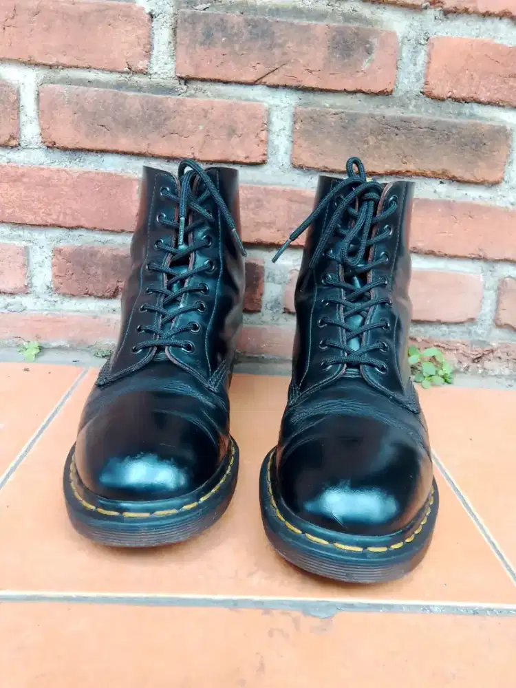Sepatu boot made in england