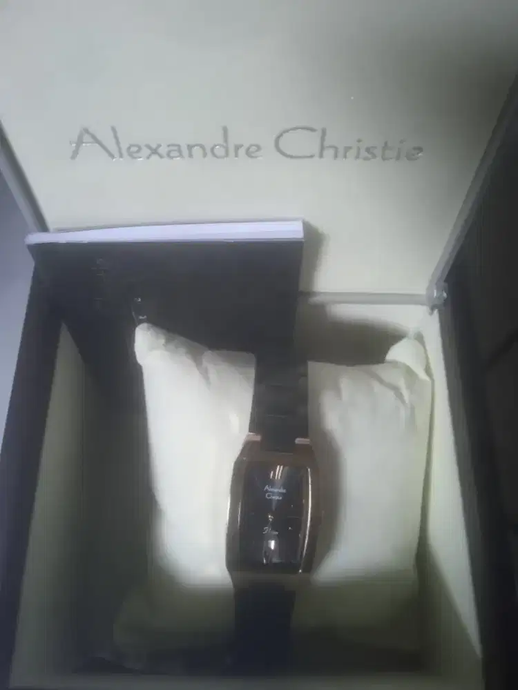 Jual jam tangan(wanita) merk Alexandre Christie type YM92