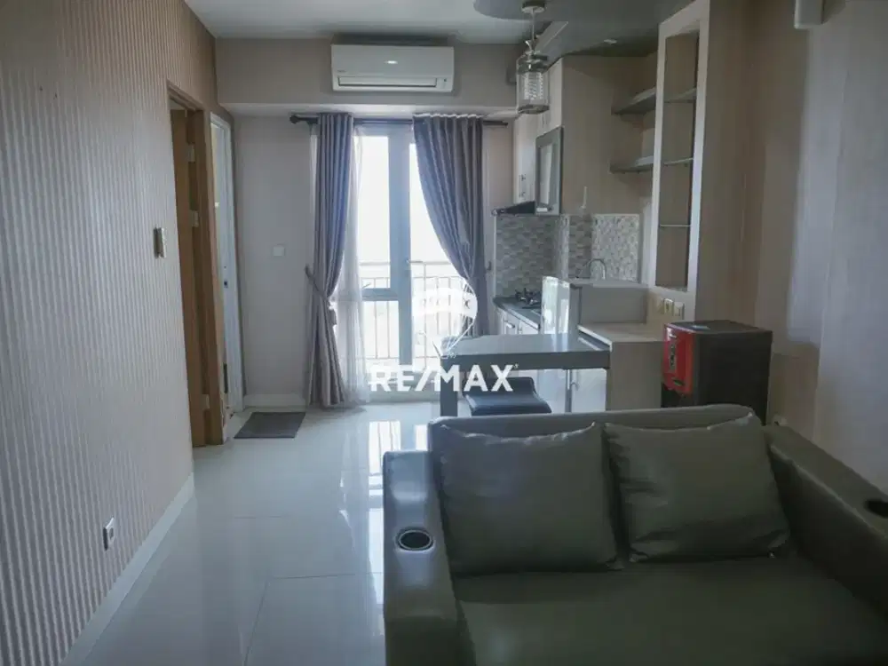 DISEWAKAN APARTEMEN OAK TOWER FULL FURNISH DI LANTAI TINGGI VIEW YANG MENENANGKAN JAKTIM