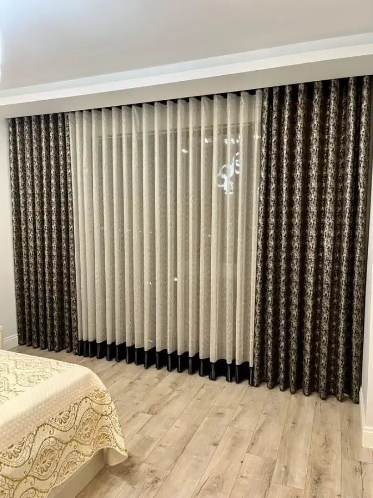 Pasang gordyn gorden murah vertikal roll blind jasa wallpaper dinding