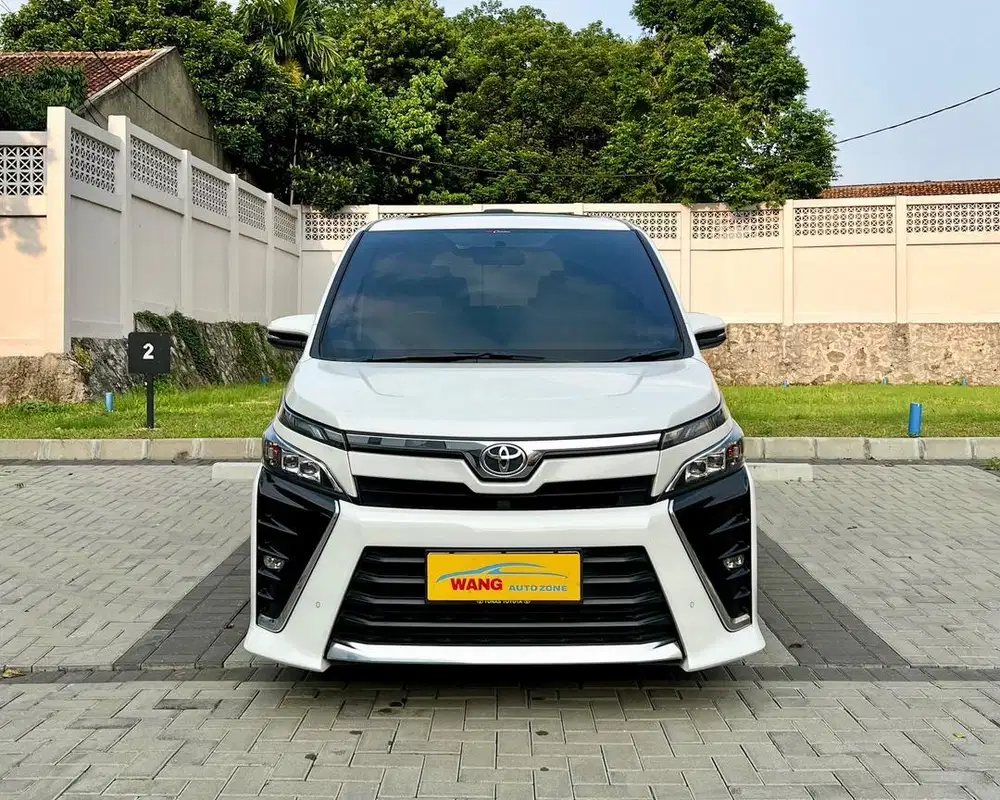 VOXY 2021 KM 46.000 Tangan 1