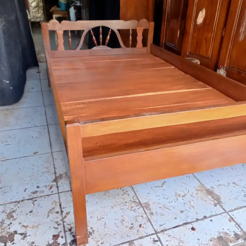 Dipan tempat tidur jati alas papan 2 cm uk 120x200