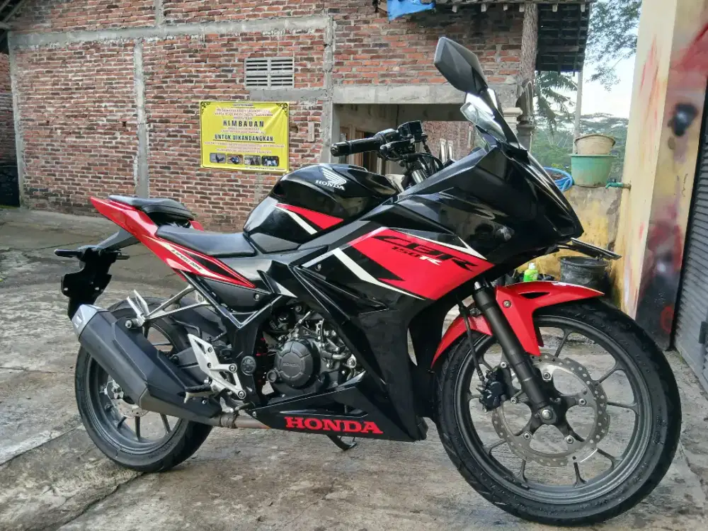 Cbr top ful ori