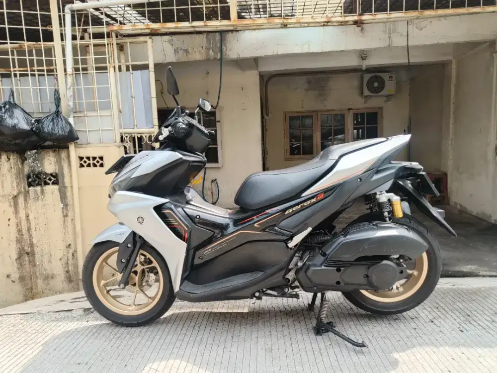 Yamaha Aerox New ABS Connected 2025 seperti baru, tidak ada minus