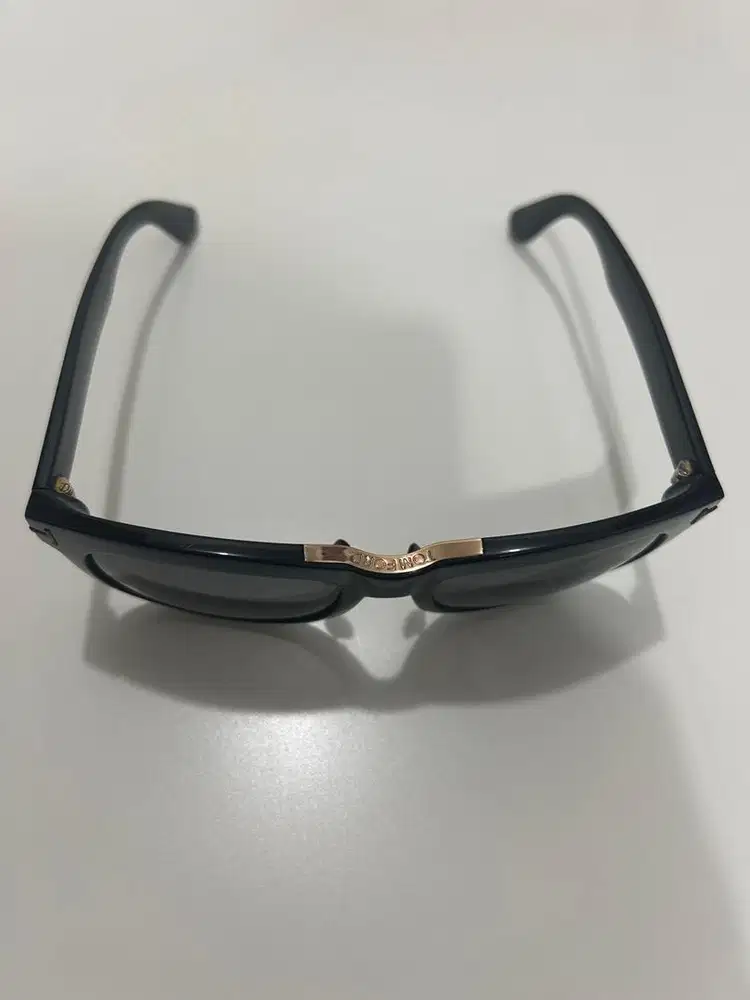 TOMFORD kacamata hitam