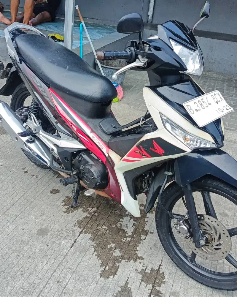 SUPRA F1 125 MESIN HALUS, TERAWAT, STNK PANJANG BULAN 10
