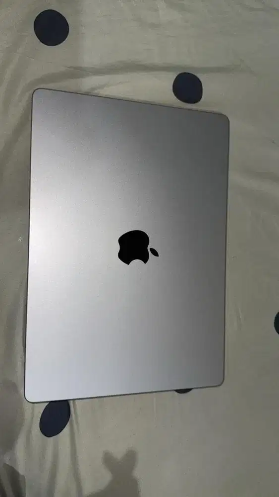 MacBook Pro M3 2024 1 TB