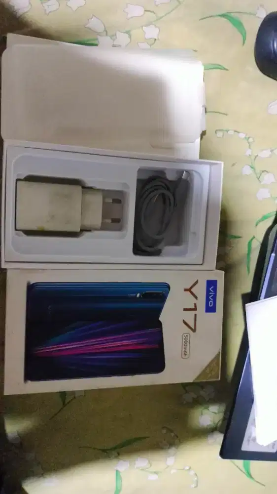 Jual Vivo Y17 4/128