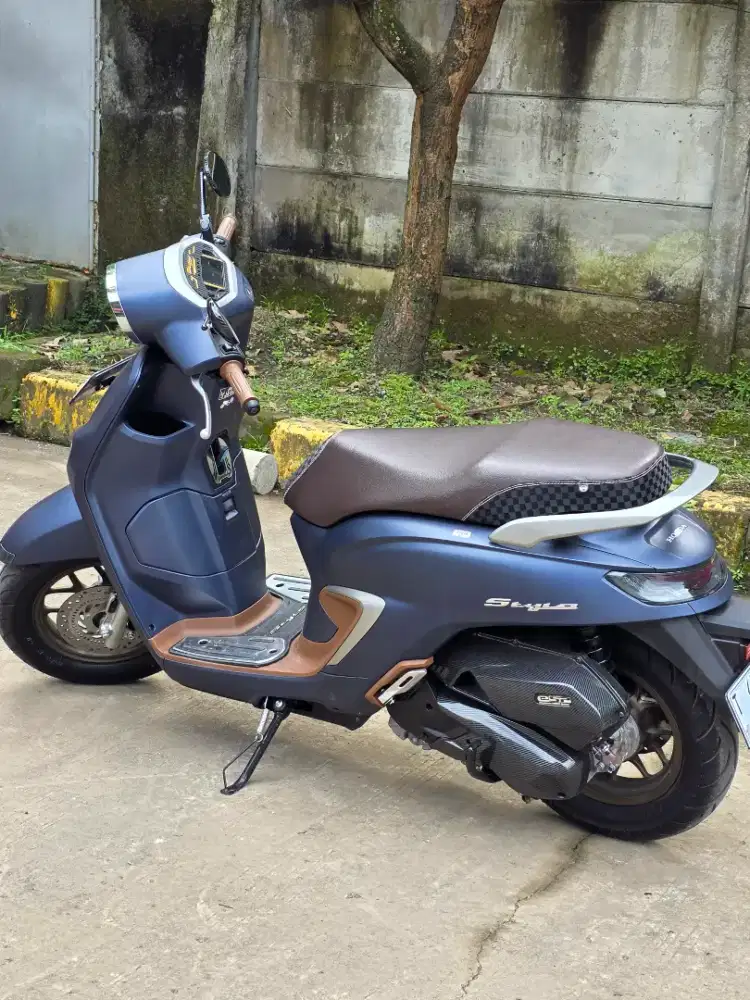 Motor Sylo Warna Blue Doff 2025