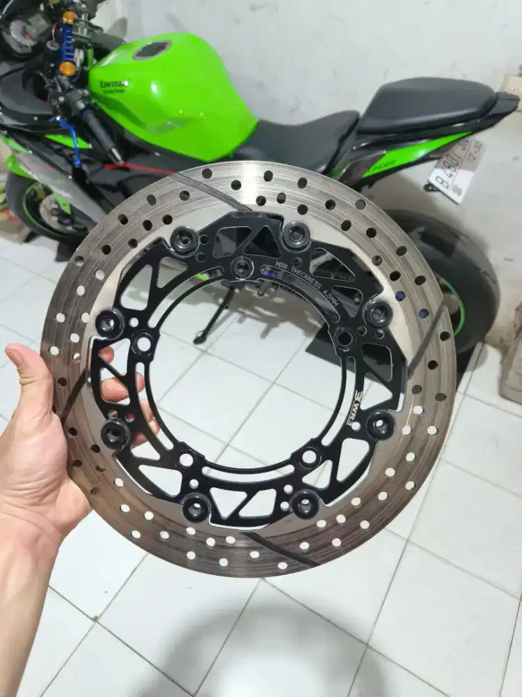 Diskbrake cakram wr3 ukuran 320mm zx25r xmax r25 z900