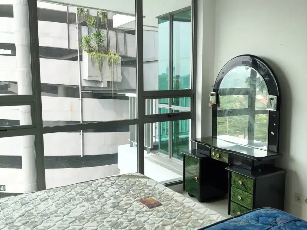 Jual Apartemen St Moritz TERMURAH Tower Royal Suites size 87 Kosongan 2 Bedroom