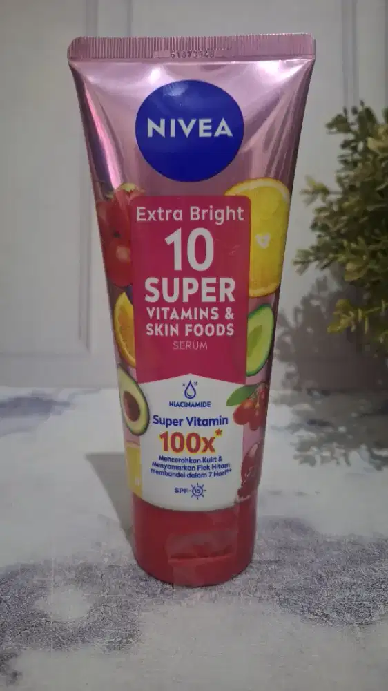 Nivea Extra Bright 10 super vitamin & skin foods serum