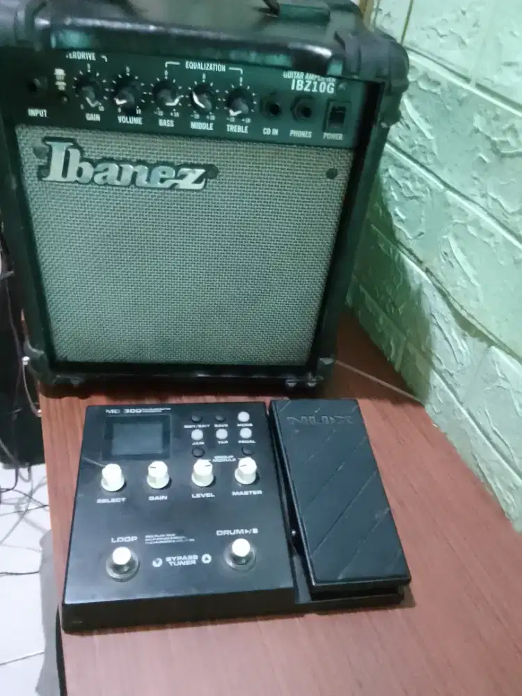 Nux mg 300+ ampli Ibanez