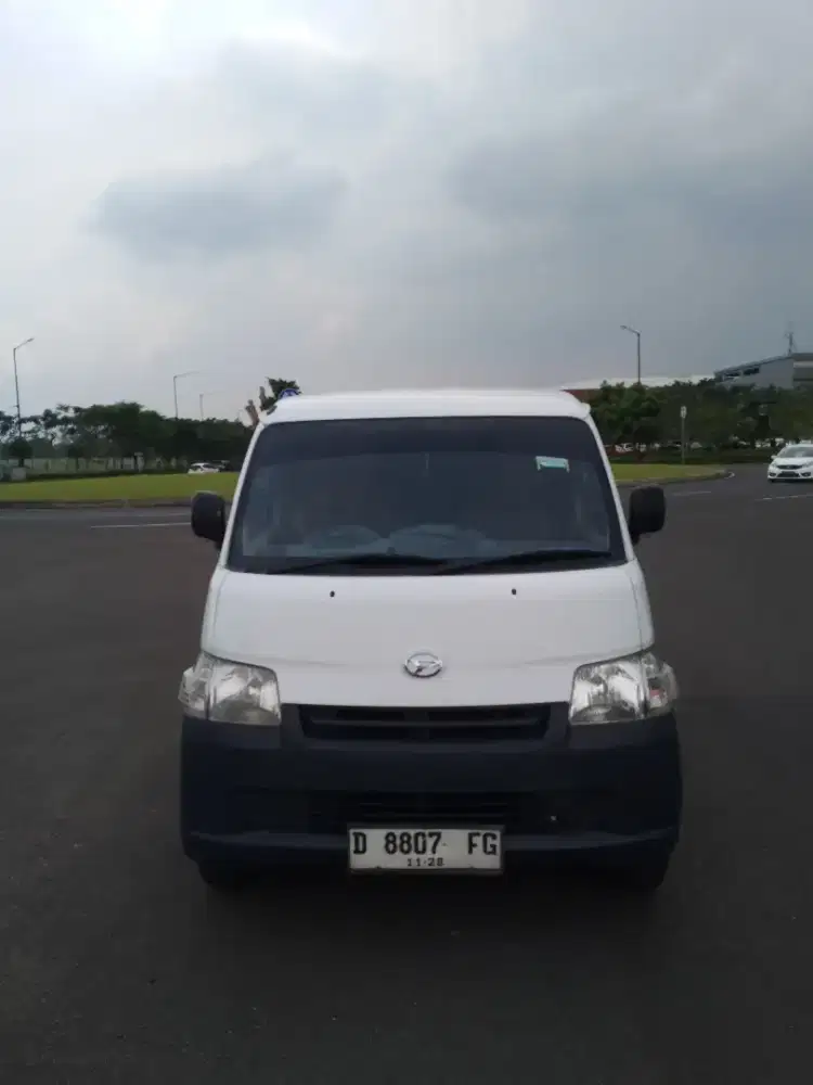 Daihatsu Gran Max Blind Van 1.3 AC 2018
Plat D an Perorangan