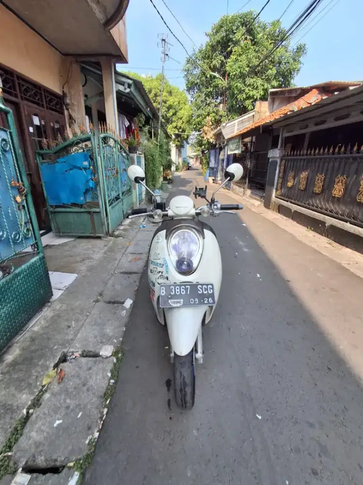 Dijual Motor Scoopy 2011