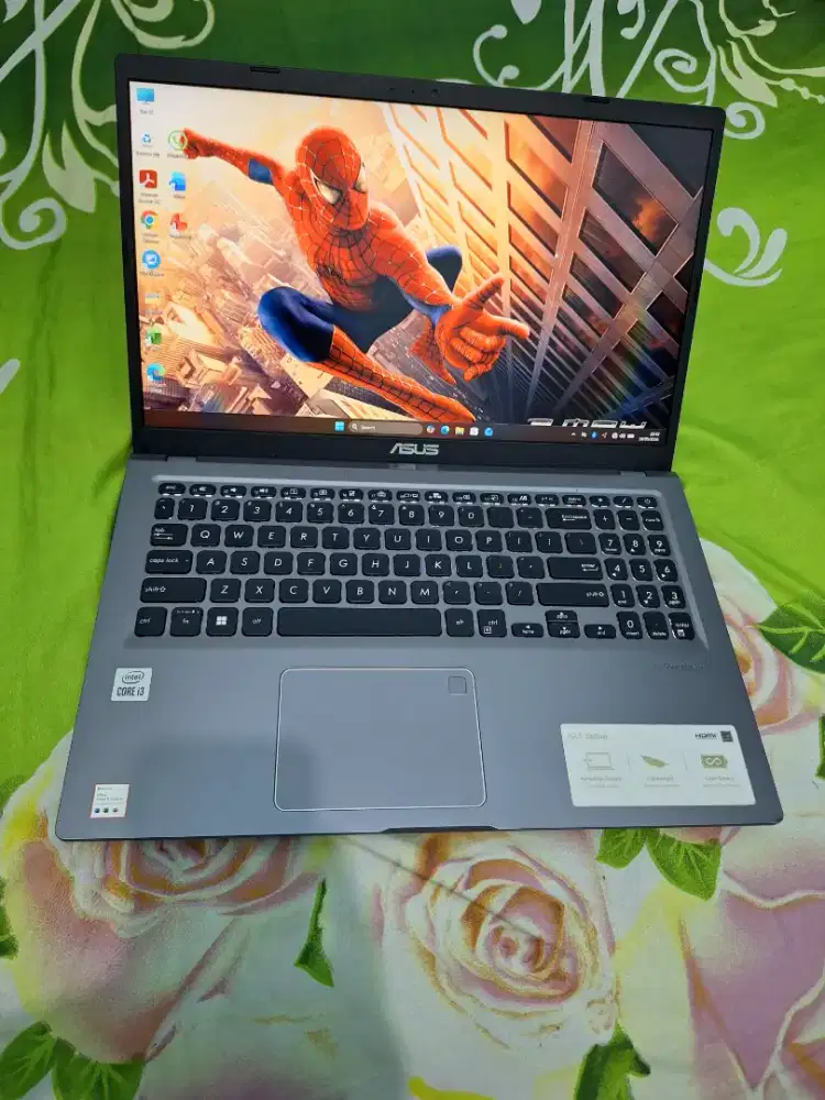 Bismillah di jual laptop asus vivobook slimcore i3gen10 siap pakai