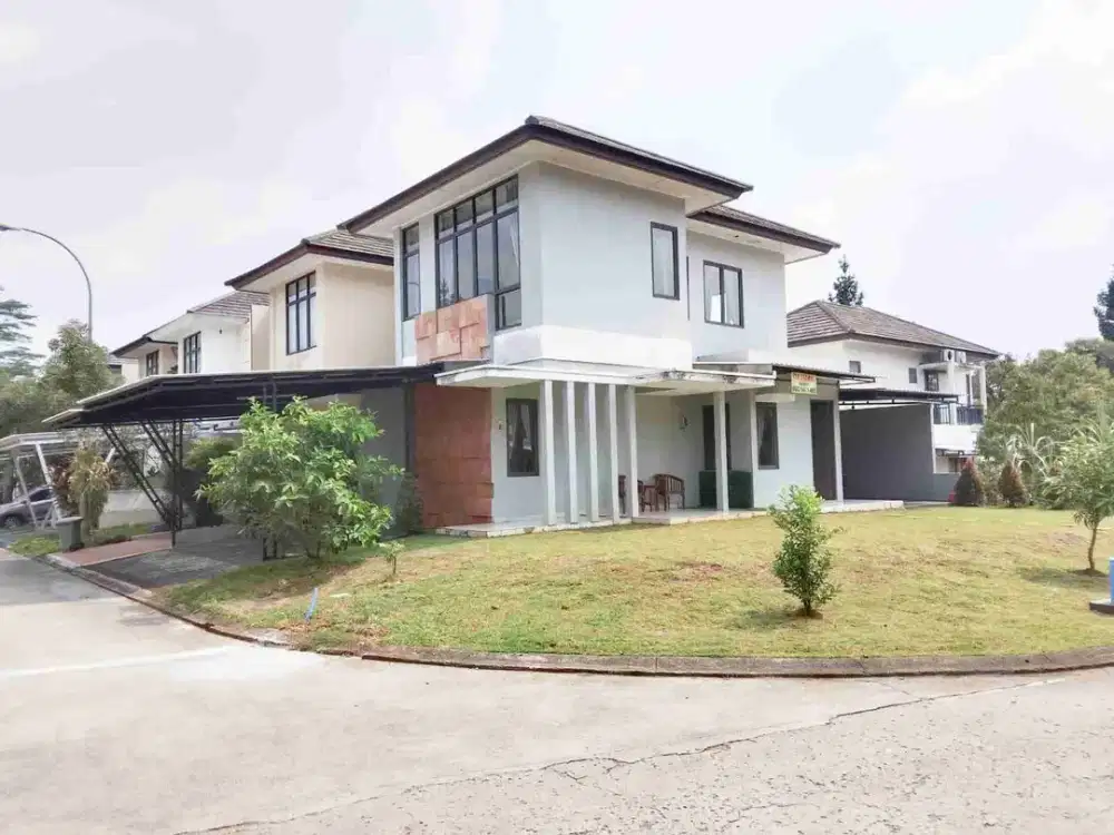 Rumah Hook 2 lantai .lihat pasti suka . Strategis. Pusat kuliner, Tracking, trail adventure,Off road. Nego  sampai Deal bonus Furniture