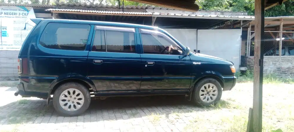 Toyota Kijang 2001 Bensin