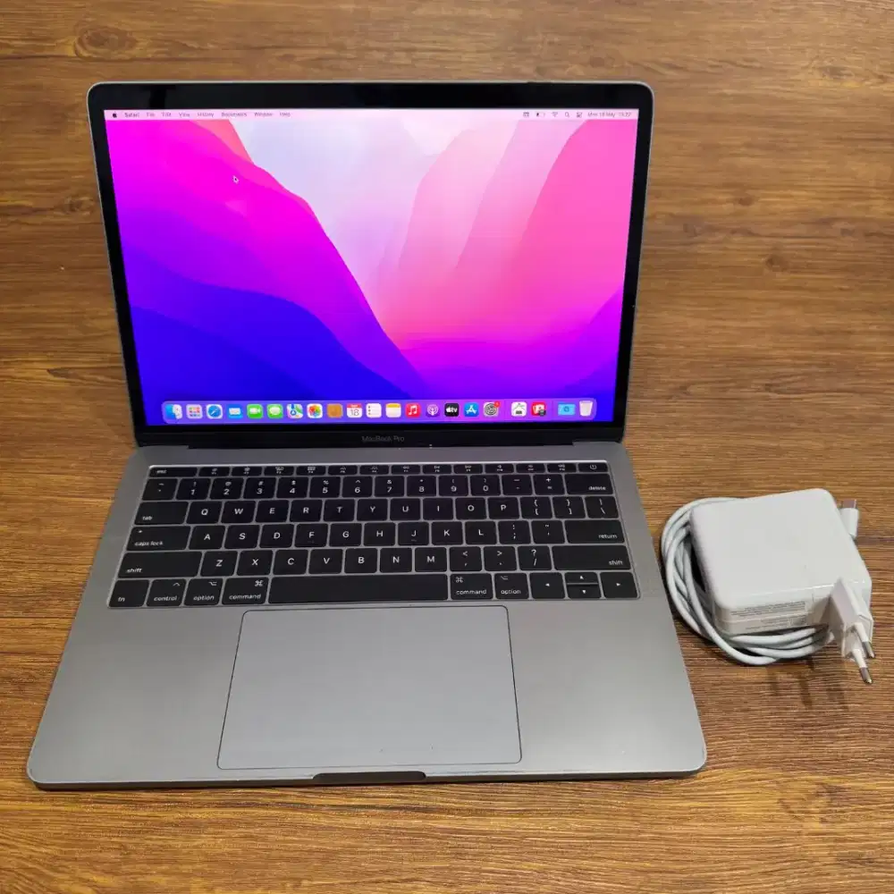 Macbook pro 2016 13 inch ram 8gb ssd 128gb siap pakai bisa cod