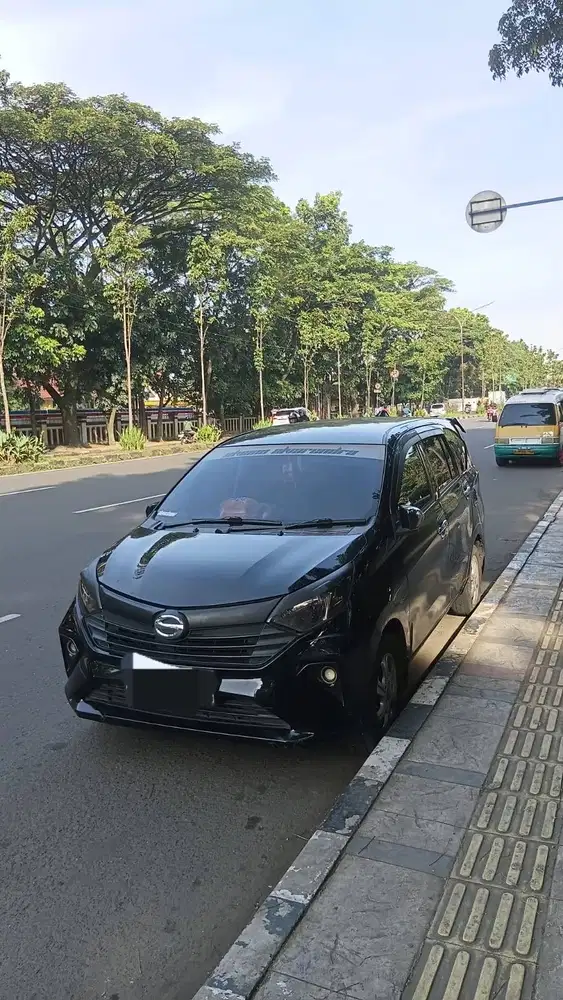 Jual mobil sigra r