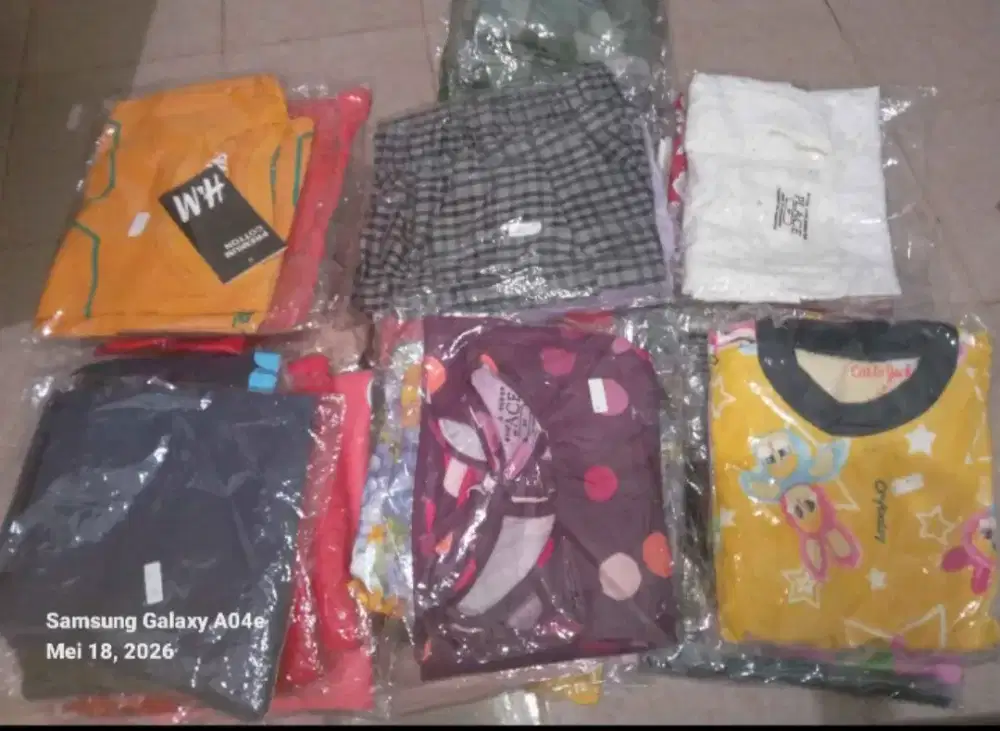 Pakaian branded impor