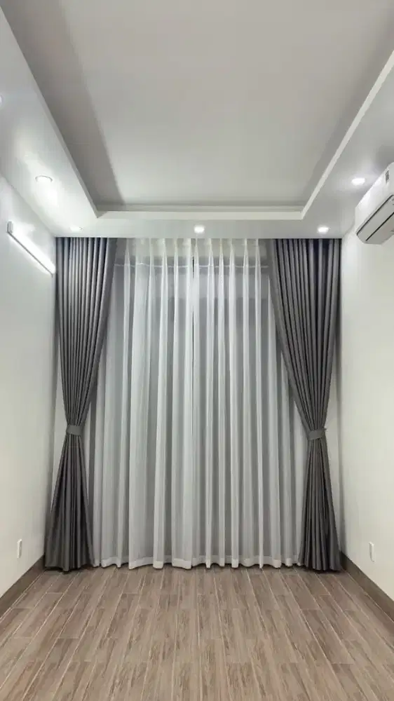 Pasang gordyn gorden murah vertikal roll blind jasa wallpaper dinding