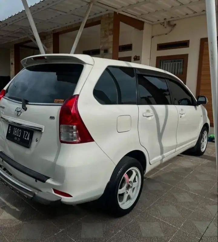 Toyota Avanza 2012 Bensin