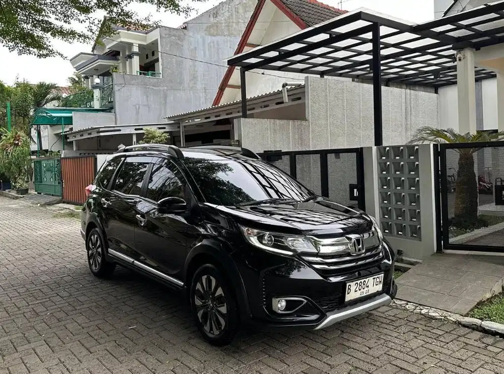 Honda BRV 2019 E AT Matic facelift model 2020 non prestige
