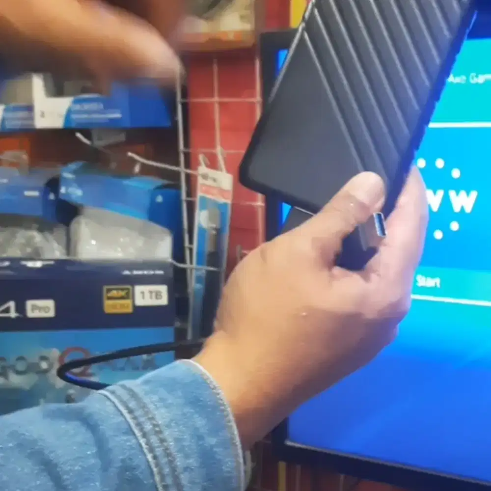 HDD PS 4 ( CEK DESKRIPSI ) Mrh Meriah Harga Terjangkau