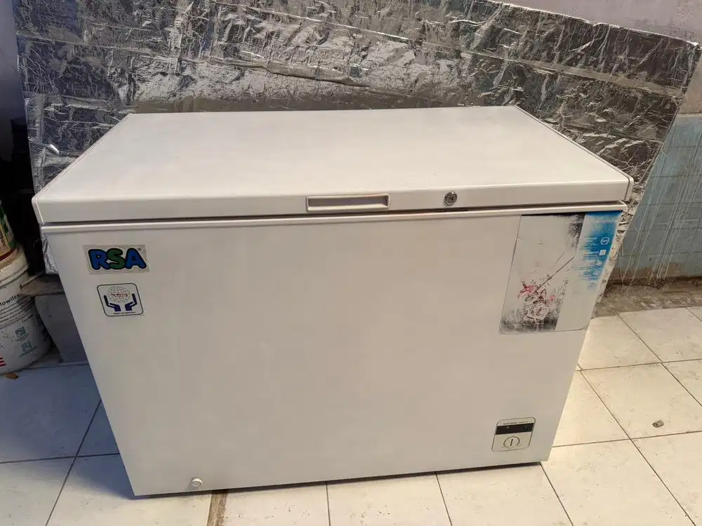 Fliser / Chest Freezer RSA CF-310Q Dingin Banget