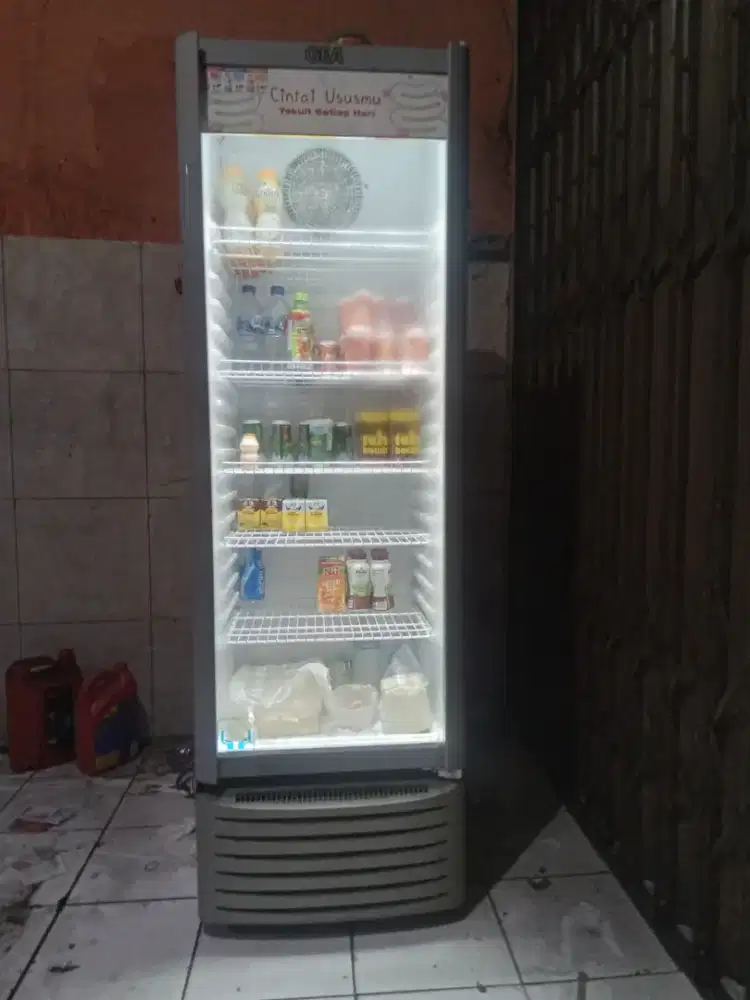 DIJUAL SHOWCASE COOLER GEA 37FR