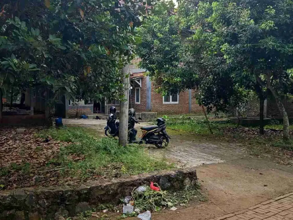 Dijual Rumah Bisa Untuk Villa LuasTanah 840M² 6 KT, 4KM Surat SHM -Rp.700Jt Nego s.d Jadi  ada sisa Tanah Banyak Bisa Untuk Berkebun