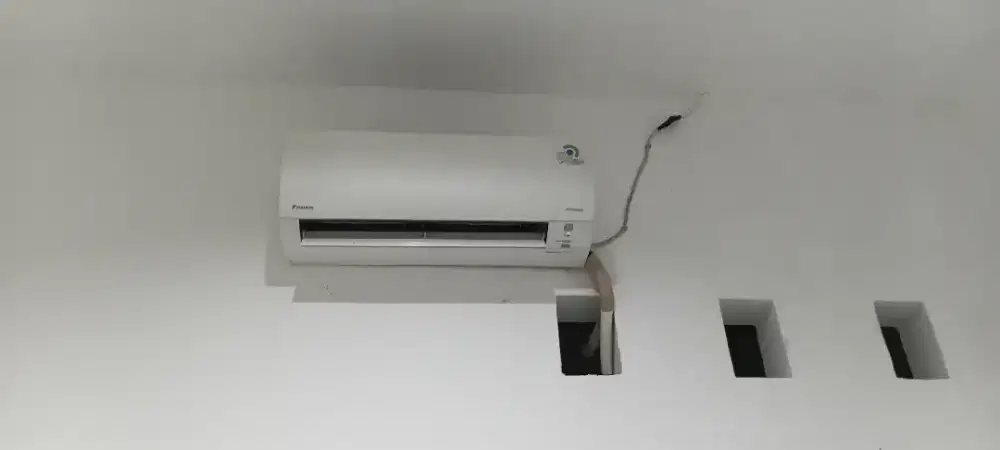 Jual AC Daikin 1/2 pk thailand inverter