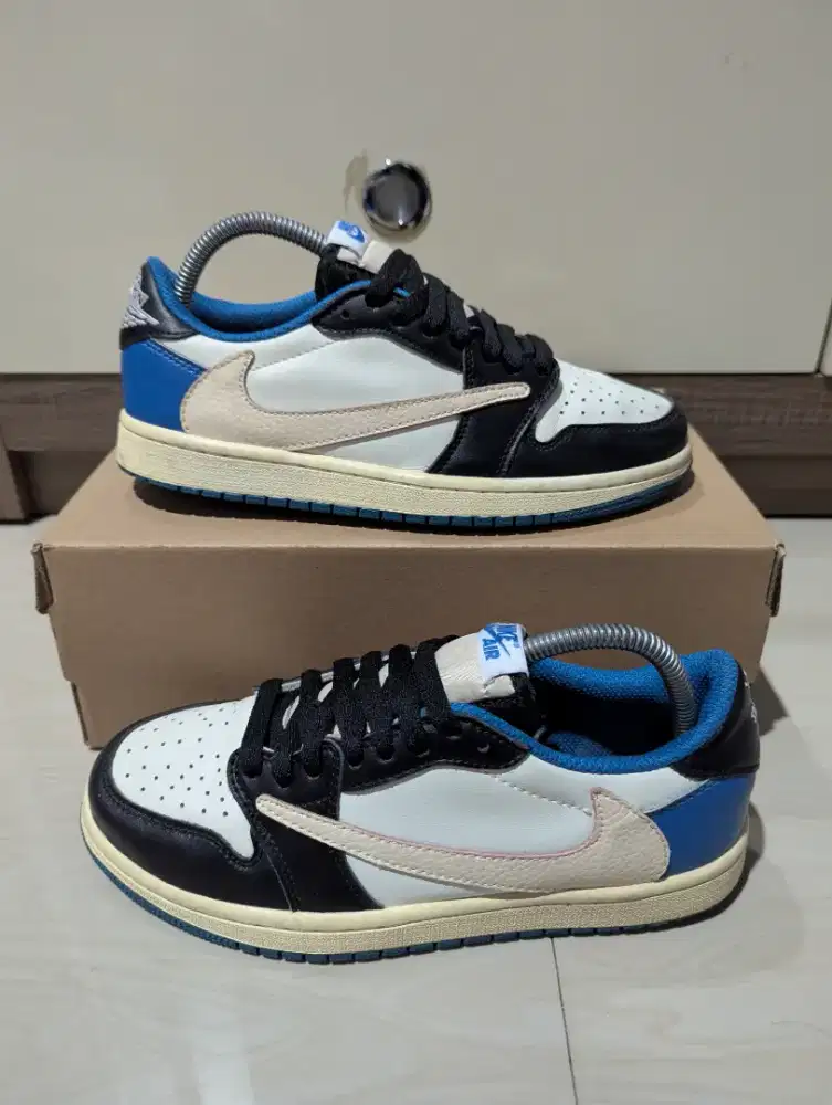 Sepatu air Jordan Travis Scoot preloved size 40