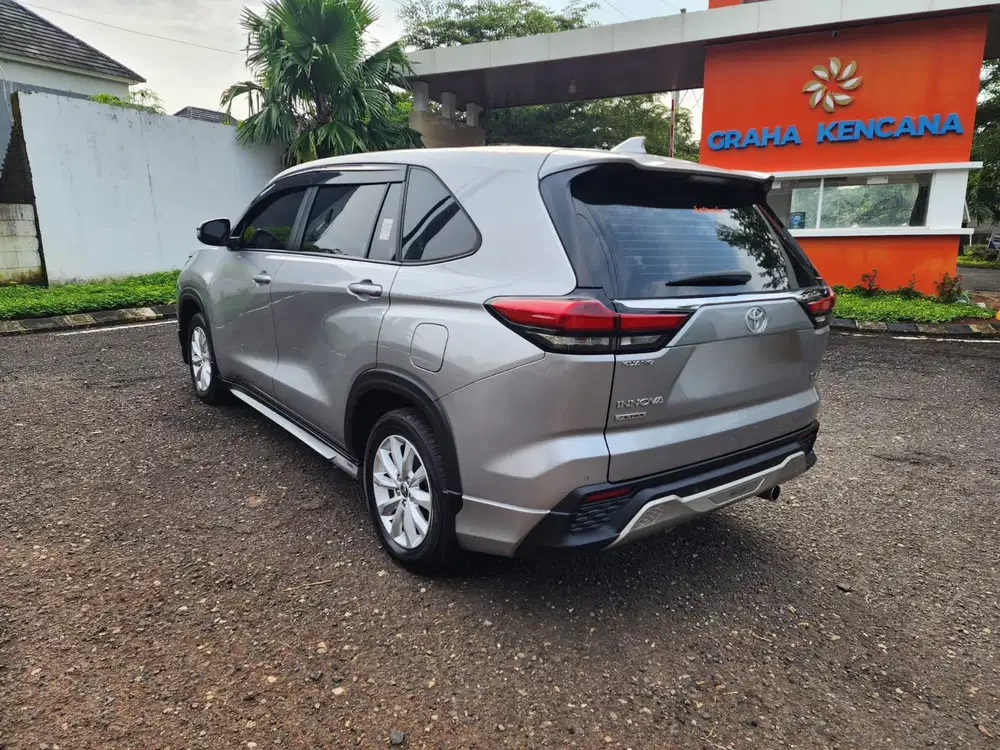 Toyota Kijang Innova 2023 Bensin