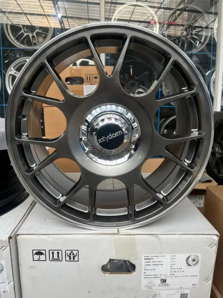 Rotiform TUF-R ring 18 lebar 8,5 pcd 5x108 ET45 chery omoda, jaecoo J5