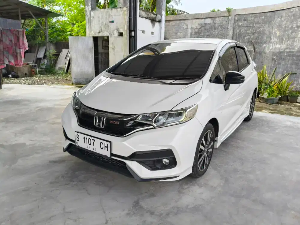 HONDA JAZZ RS CVT 2019