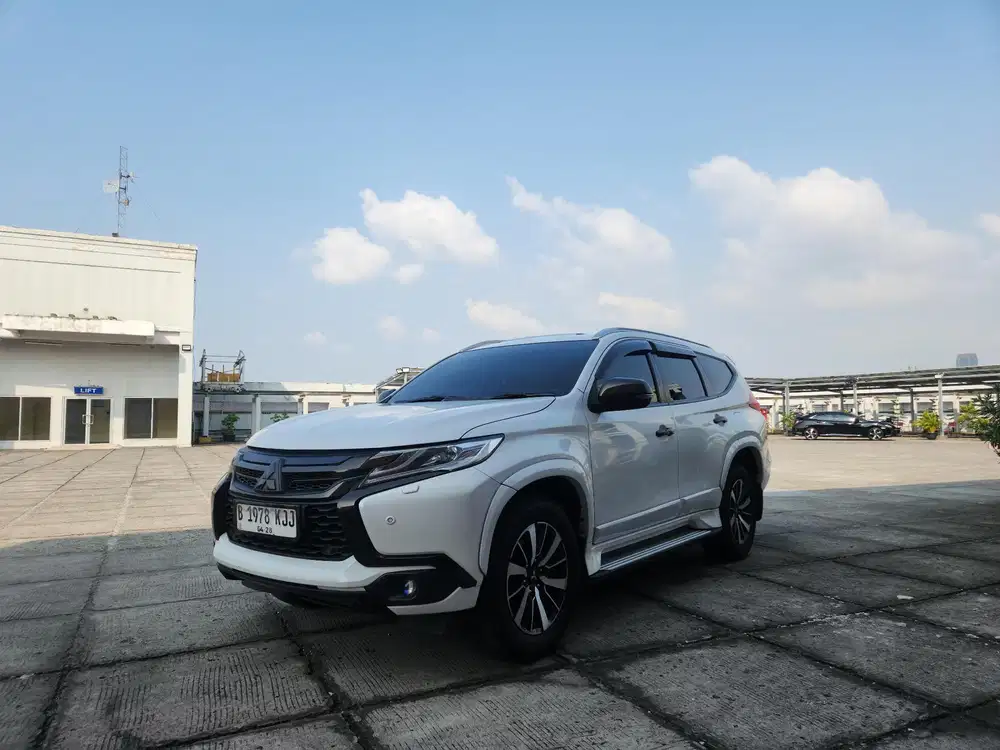 Mitsubishi Pajero Dakar 4x2 2018 km94rb