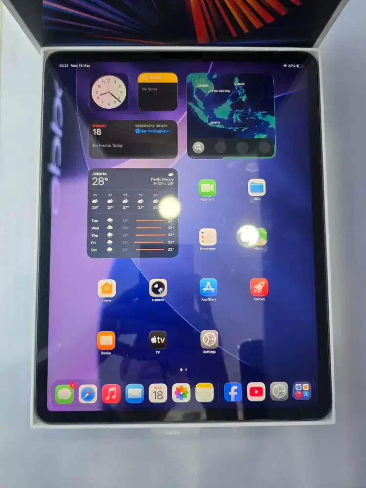 Ipad Pro 12.9 Gen 5 128Gb Wifi Gray Ex Garansi resmi Apple -MasterCom