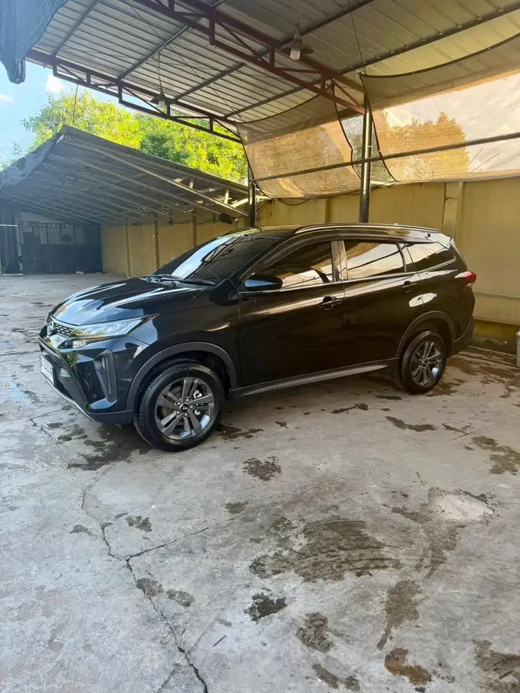 2024 Daihatsu Terios Tipe R AT Automatic Kilometer 6.000