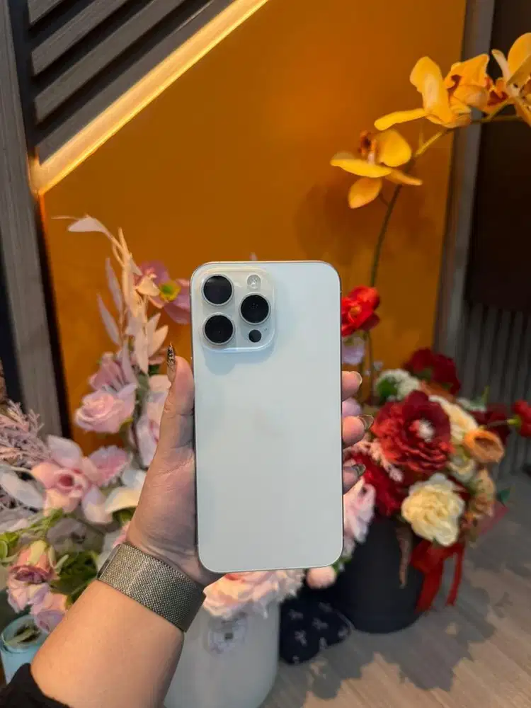 Iphone 15pm 256 white titanium ex resmi