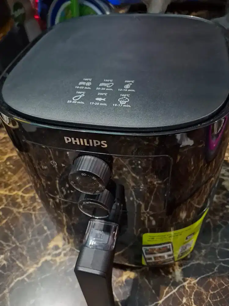 Jual airfryer Philips kondisi masih mulus baru pakaian sekali