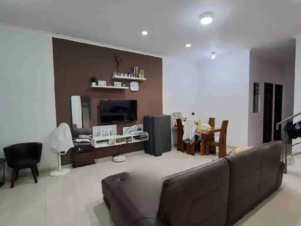 Dijual Rumah Siap Huni 2 Lantai di Mekarwangi Bandung | Semi Furnished SHM