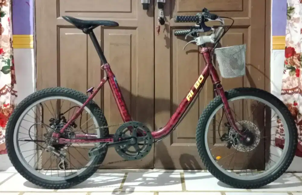 Sepeda Minion Minitrek BMX 20