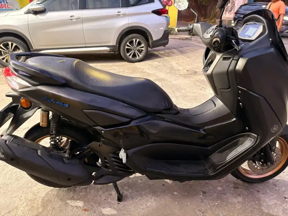 Motor NMAX tahun 2023 dijulan cepat
