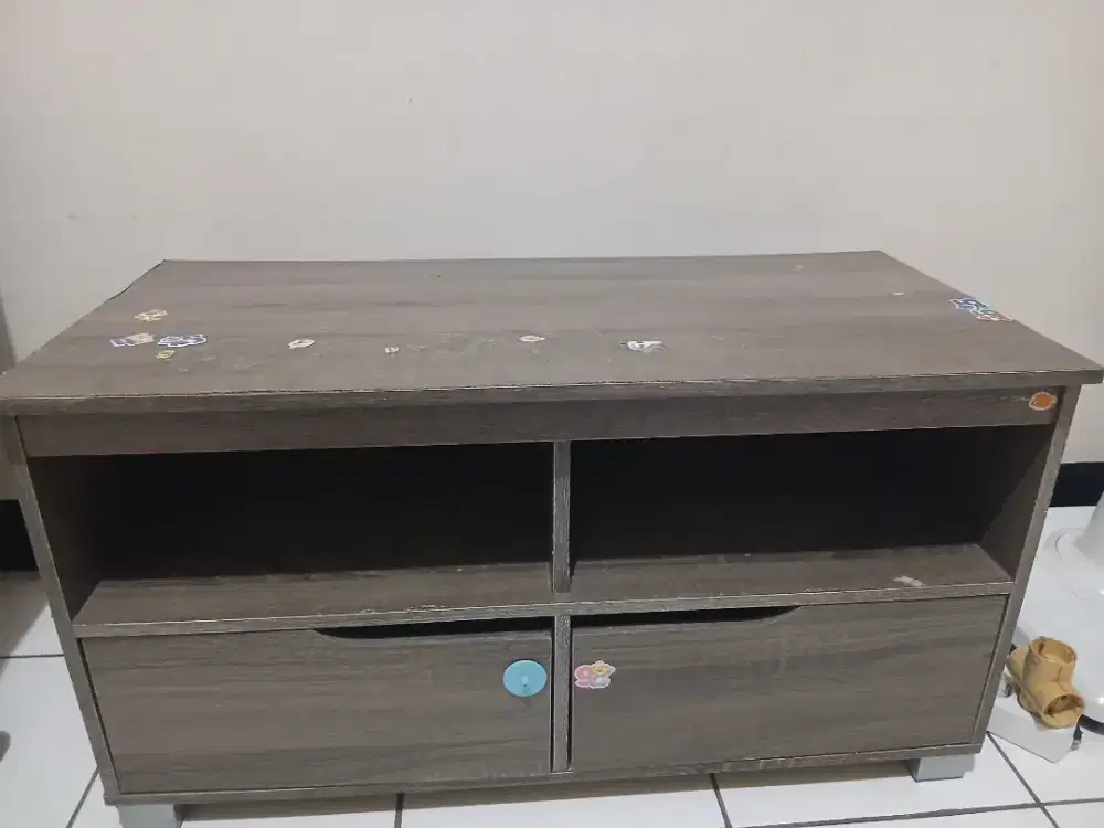 Dijual Meja TV Kayu Olimpic