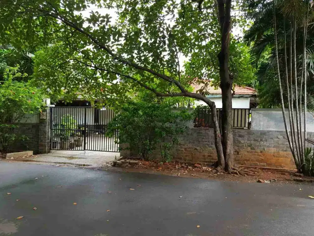 RUMAH NYAMAN DAN STRATEGIS..! CEMPAKA PUTIH - JAKARTA PUSAT
